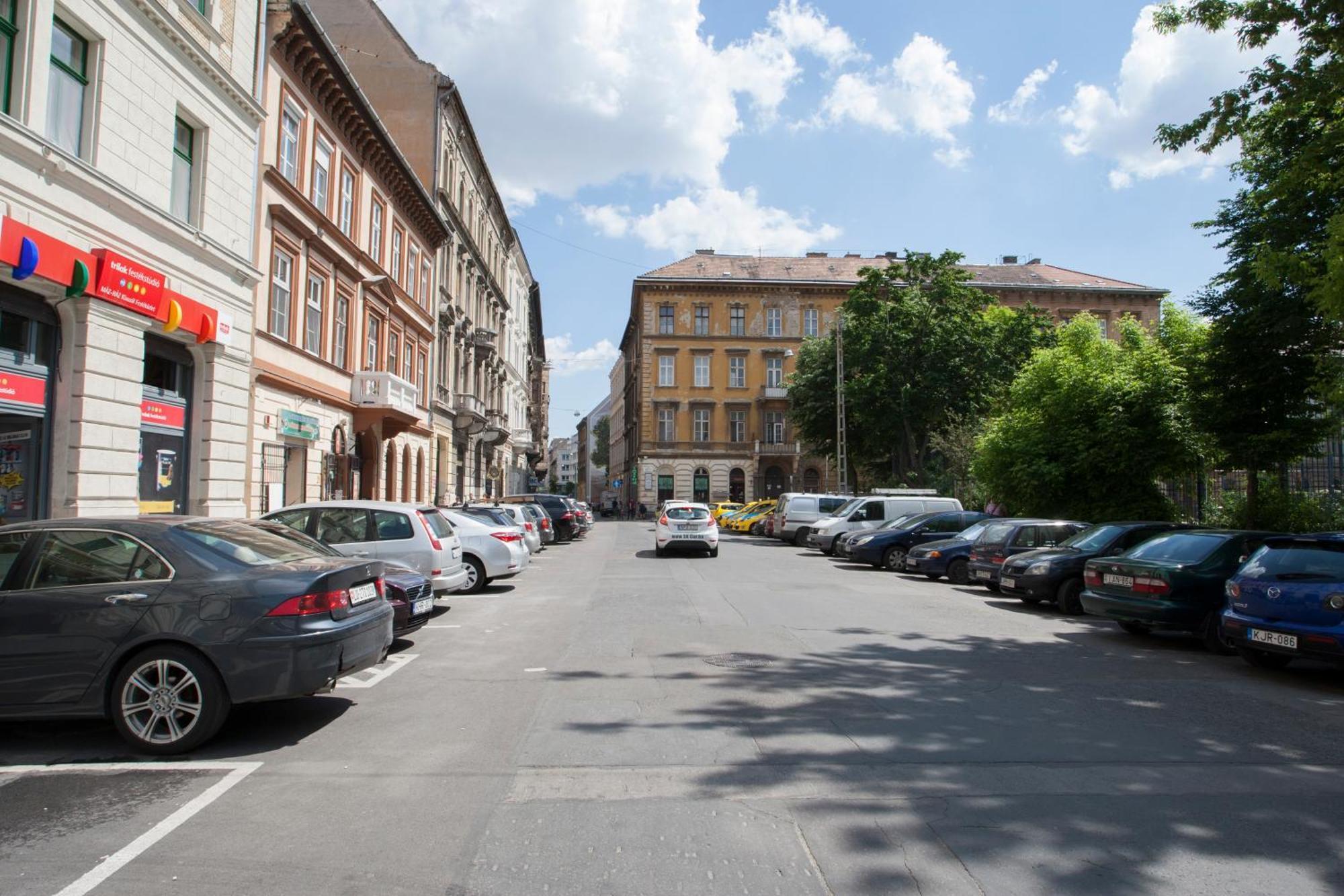 Carolyn Apartman In The Old City Apartment บูดาเปสต์ ภายนอก รูปภาพ